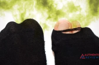 Black-Socks-Make-Your-Feet-Stink