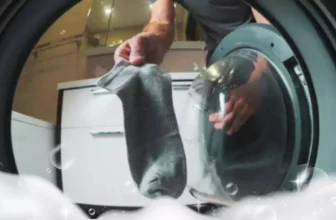 washing-heated-socks