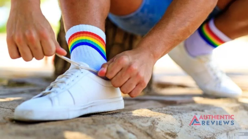 Socks-to-Wear-With-White-Sneakers